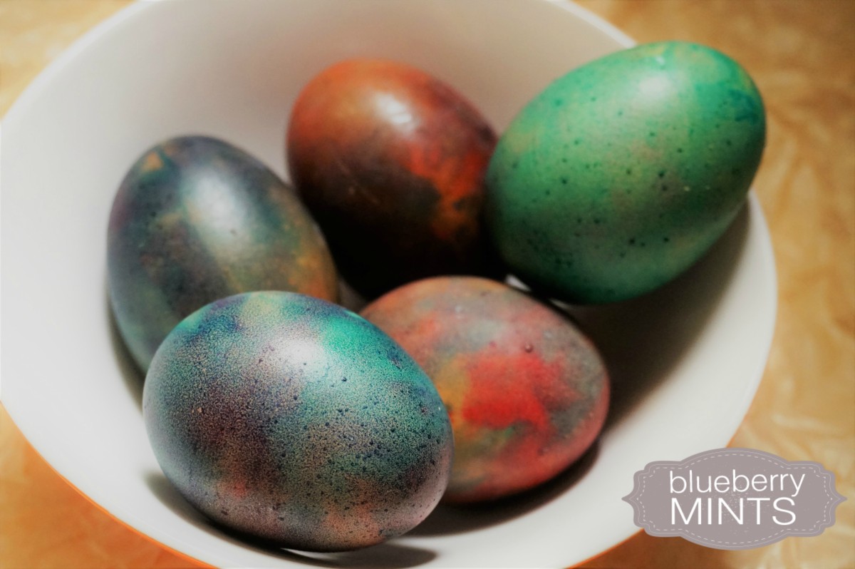 Πώς να βάψετε Πασχαλινά αυγά με χρώματα ζαχαροπλαστικής